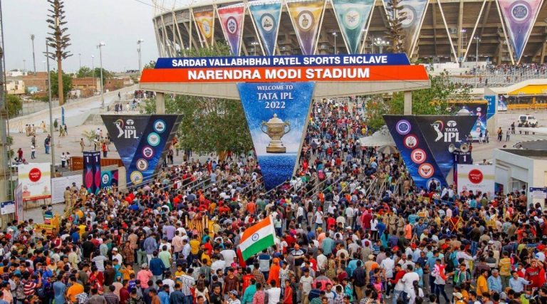 2022, IPL අවසන් මහා තරගය වාර්තා පොත් අතරට