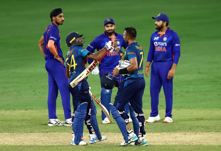 ඉන්දියාව පැරදූ ශ්‍රී ලංකාව අවසන් මහ තරගය අභියසට..