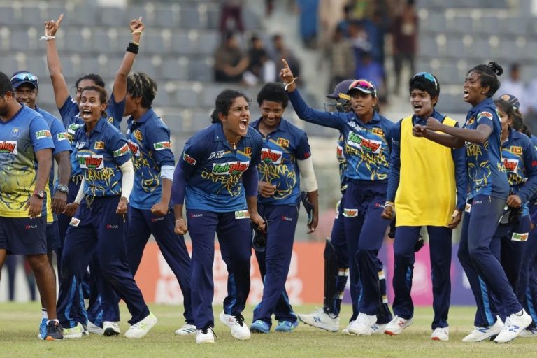 පාකිස්තානය අන්දමන්ද කල ශ්‍රී ලංකා සිංහ ධේනුවන්