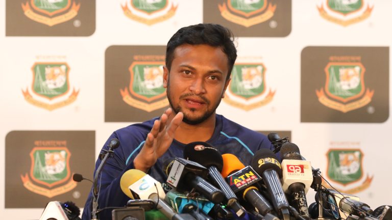 කණ්ඩායම ගැන බංග්ලාදේශ නායකයා අවතක්සේරුවෙන්