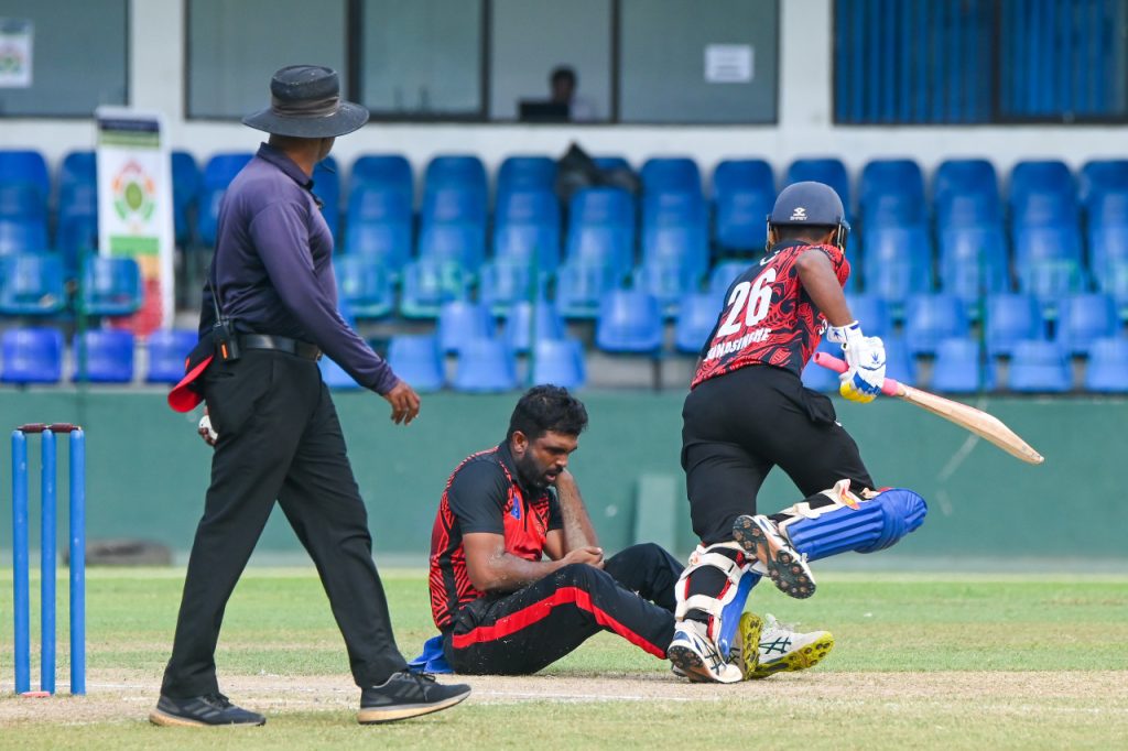 අසේල ගුණරත්නගේ ඉනිම යුද හමුදාව දිනවයි - Asela Gunaratne's innings wins the army