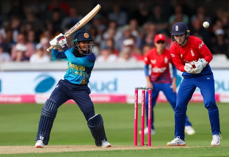 කාන්තා ක්‍රිකට් කන්ඩායමට එංගලන්තයේ දී ඉතිහාසගත ජයක් - A historic victory for the women's cricket team in England