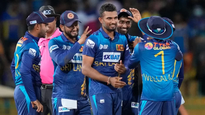 එක්දින තරග 13ක් ජයගත් පළමු ආසියානු කණ්ඩායම - Sri Lanka becomes the first Asian team to win 13 ODIs in a row. එක්දින තරග 13ක් ජයගත් පළමු ආසියානු කණ්ඩායම - Sri Lanka becomes the first Asian team to win 13 ODIs in a row.