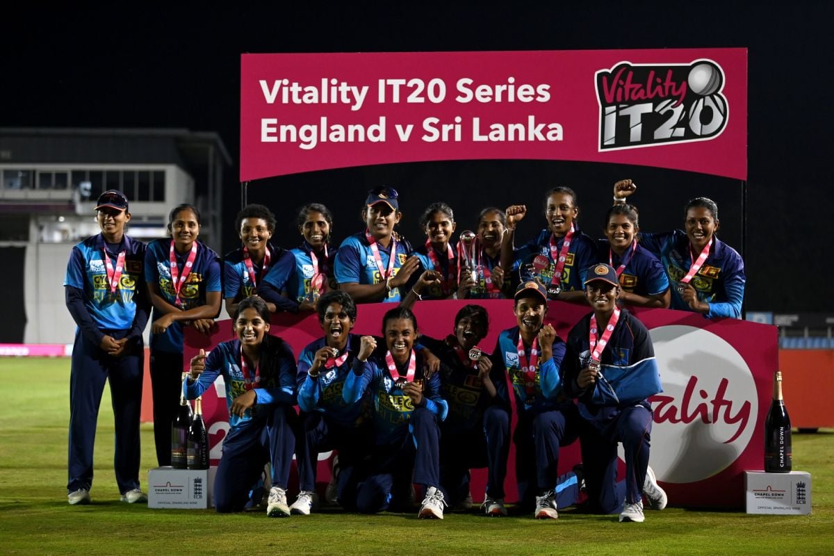 SL කාන්තා ක්‍රිකට් කණ්ඩායම එංගලන්තයේදී ඉතිහාසගත වෙයි- Sri Lanka women's cricket team makes history in England