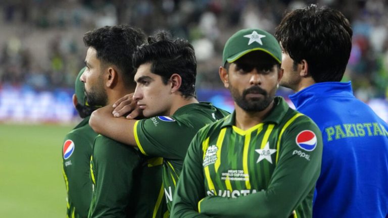පාකිස්තානයට ඉන්දියාවට යන්න වීසා ගැටලුවක්! Pakistan team faces visa delay, cancels team bonding trip to Dubai ICC Cricket World Cup 2023