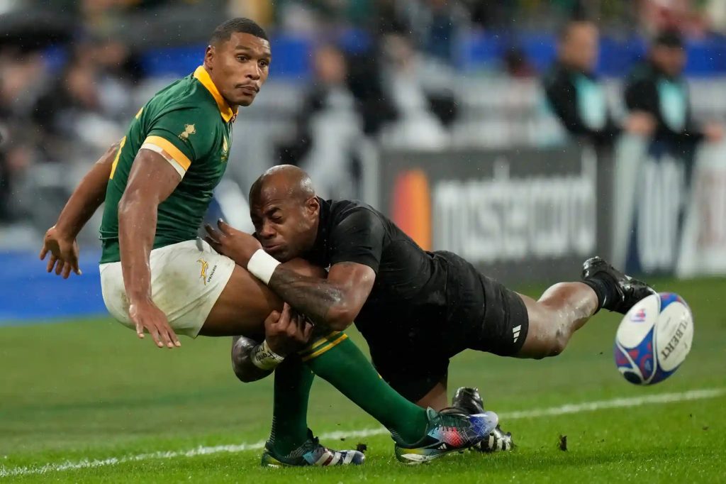 දකුණු අප්‍රිකාව යලිත් රග්බි ලෝක ශූරයින් ලෙස අභිසෙස් ලබයි- South Africa are crowned Rugby World Champions again.