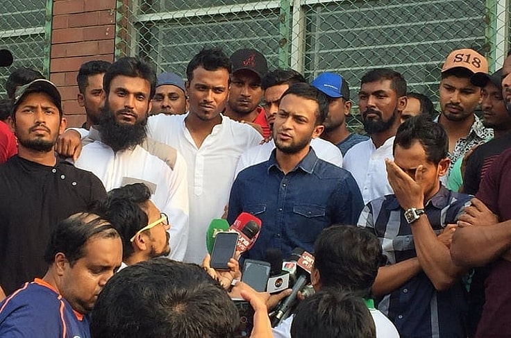 ශකීබ් අල් හසන් බංග්ලාදේශ පාර්ලිමේන්තු මැතිවරණයට තරග කිරීමට සූදානම්. Shakib Al Hasan is ready to contest the Bangladesh parliamentary elections.