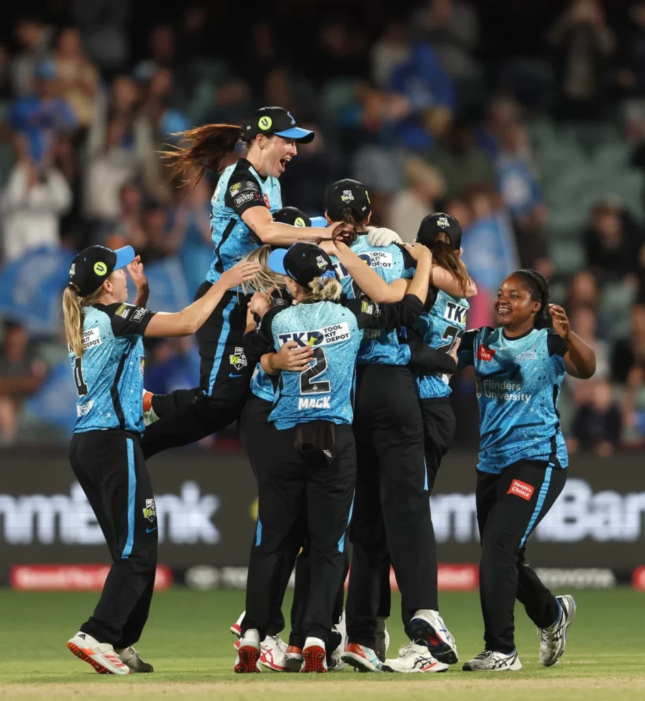 Adelaide Strikers නොකඩවා දෙවැනි වරටත් WBBL කිරුළ දිනයි- Adelaide Strikers win the WBBL title for the second time in a row.