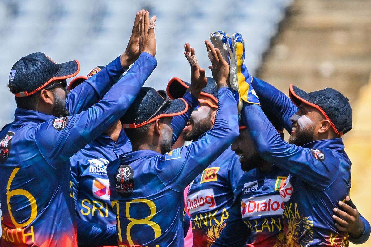 සිම්බාබ්වේ සමග තරගවදින ශ්‍රී ලංකා සංචිතය නම් කෙරේ. Sri Lanka's initial squad announced for the upcoming ODI series against Zimbabwe