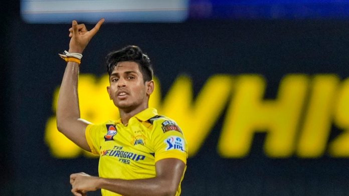 ඉන්දියාවේ ජනප්‍රියතම ක්‍රීඩා රන් සන්නාමය මතීෂ පතිරණට- "Matheesha Pathirana Wins Coveted Award at India's Behindwoods Gold Icon 2024"