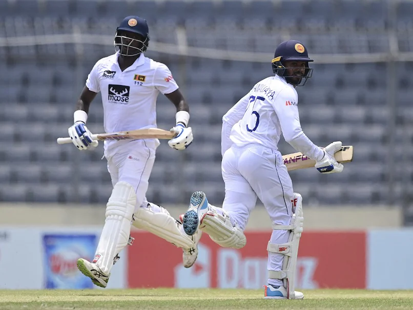 මැතිව්ස් පිටවෙයි – වෙල්ලාලගේ හා විශ්ව ප්රනාන්දුට සංචිතයේ තැනක්!