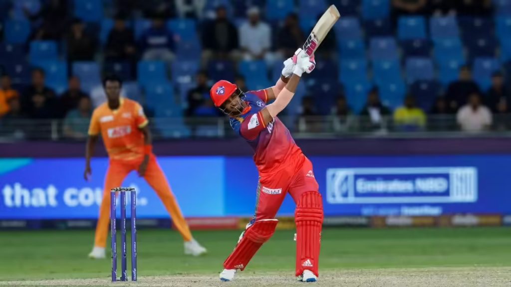 ILT20 නව තරග වාරයේදී ඩුබායි කණ්ඩායමේ නායකත්වය දසුන් ශානකට!