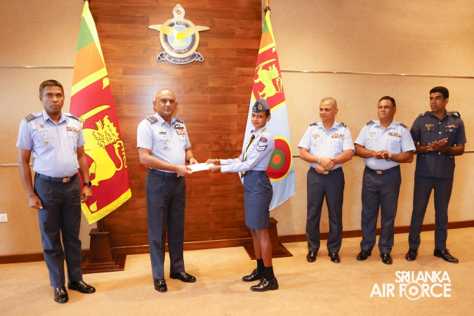 දකුණු ආසියානු ජ්‍යෙෂ්ඨ මලල ක්‍රීඩා ශූරතාවලියේදී ජයග්‍රහණ හිමිකළ ගුවන් හමුදා ක්‍රීඩක ක්‍රීඩිකාවන් ඇගයීමට ලක්කෙරිණි!