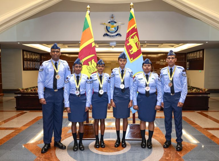 දකුණු ආසියානු ජ්‍යෙෂ්ඨ මලල ක්‍රීඩා ශූරතාවලියේදී ජයග්‍රහණ හිමිකළ ගුවන් හමුදා ක්‍රීඩක ක්‍රීඩිකාවන් ඇගයීමට ලක්කෙරිණි