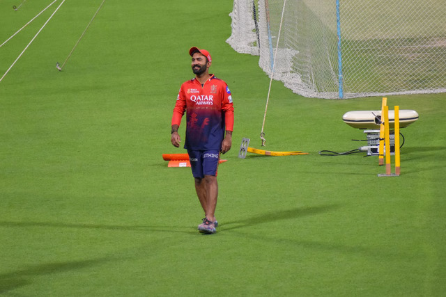 දිනේෂ් කාර්තික් ලන්ඩන් ස්පිරිට් සමඟ එක්වෙයි!