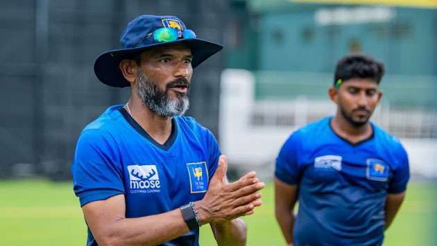 ශ්රී ලංකා ක්රිකට් කණ්ඩායමේ පන්දු රැකීමේ පුහුණුකරු ලෙස ආර්. ශ්රීධර් පත් කෙරේ!