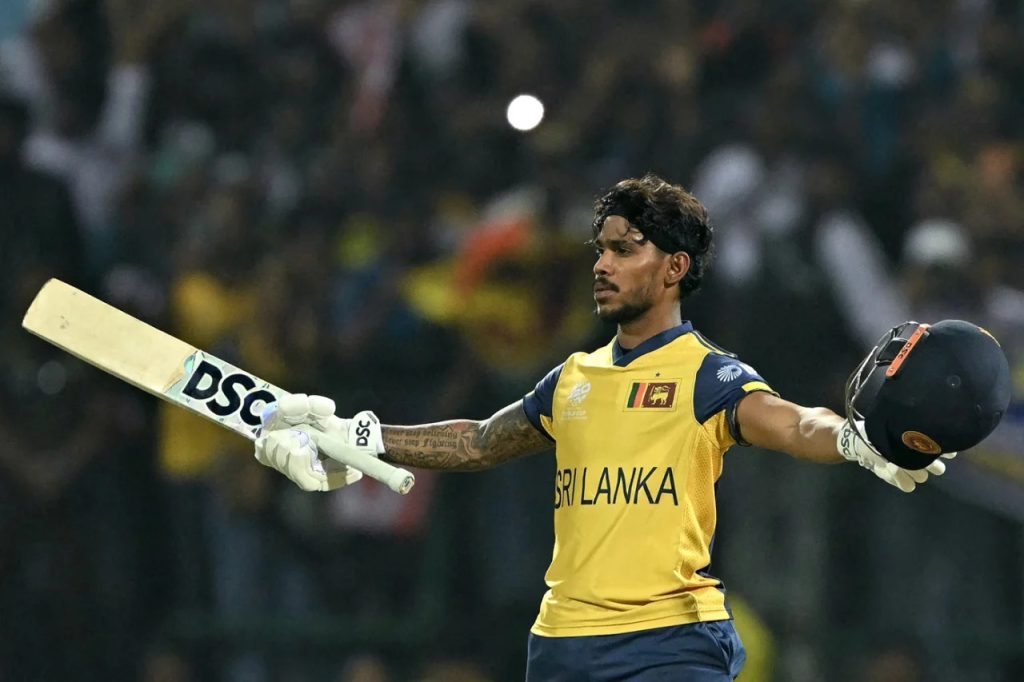 ශ්‍රී ලාංකිකයින්ගේ ‘පැතුම්’ ඉටු කරමින් ශ්‍රී ලංකාව සුපිරි 8 වටයට!